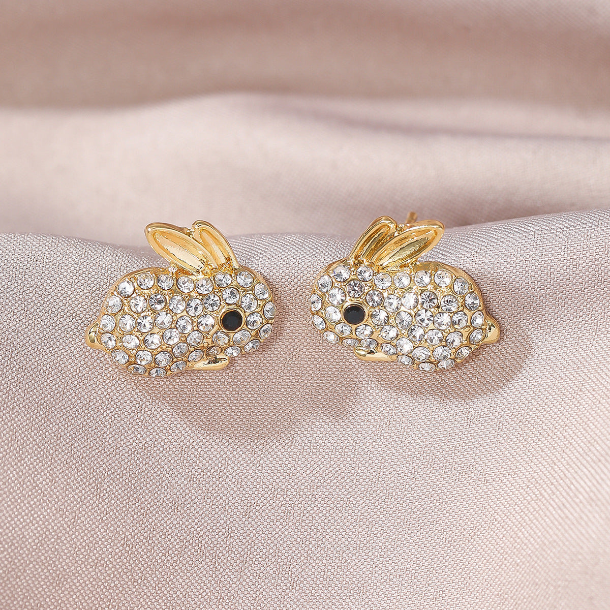 Full-Crystal Zircon Rabbit Earrings Stylish Petite And Versatile