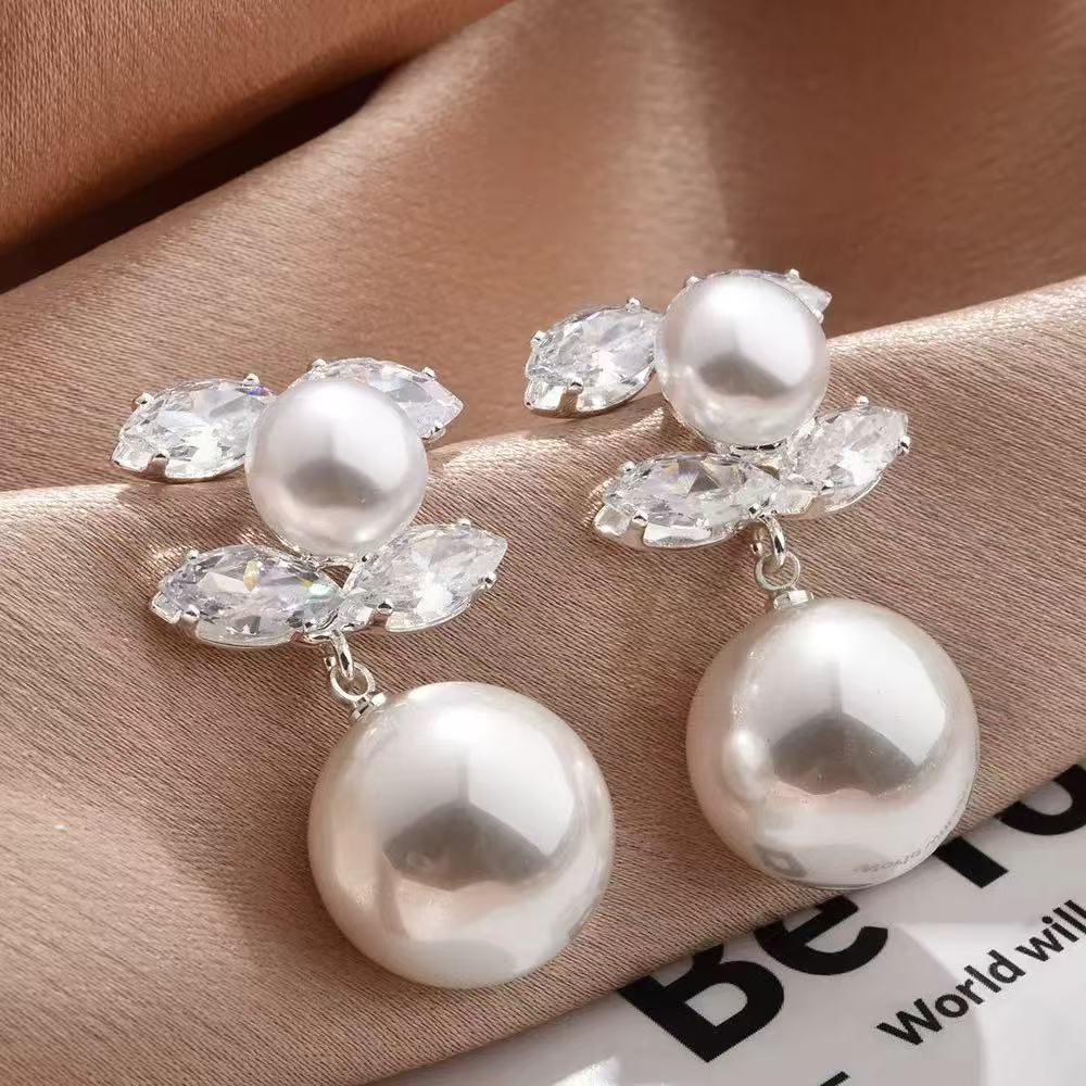 Pearl Stud Earrings With Zircon Accents Fashionable Ear Jewelry